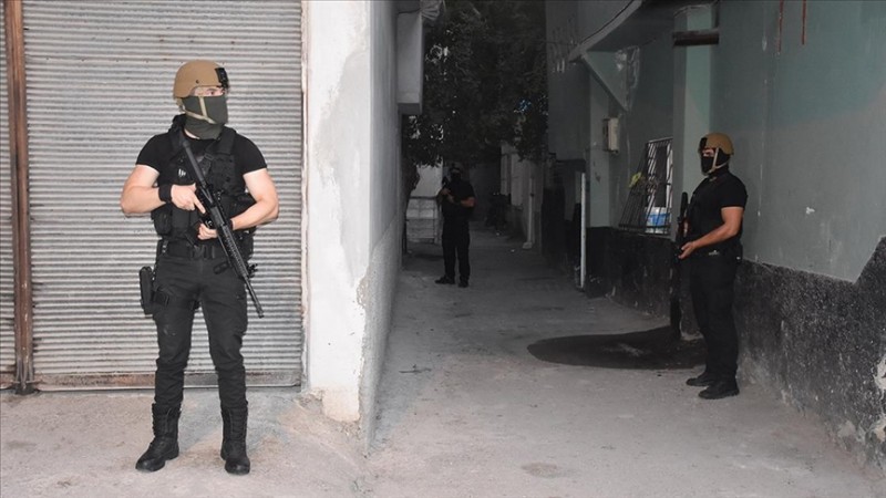 Adana'da PKK soruşturması: 29 kişiye gözaltı kararı verildi